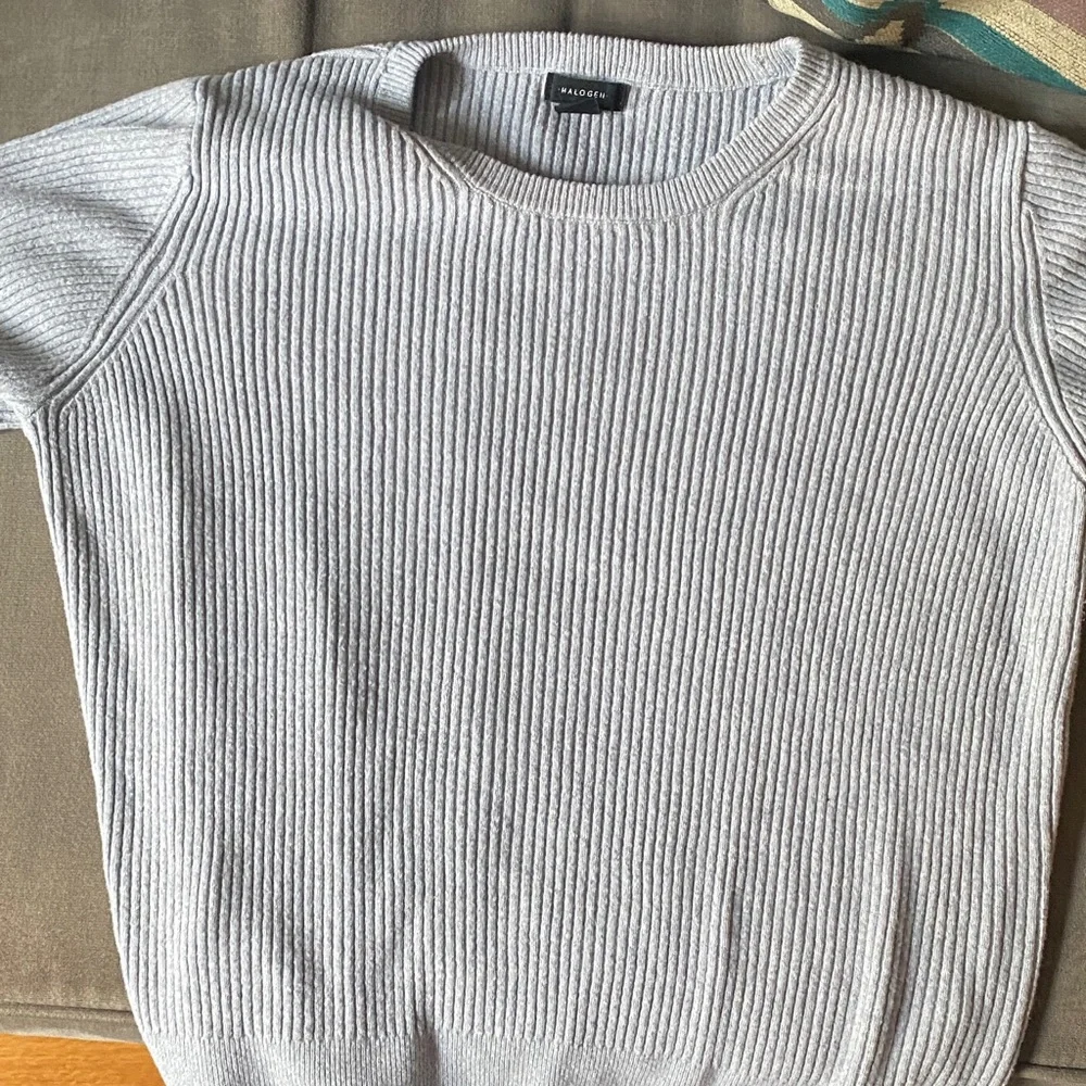 Halogen Light Gray Ribbed Short Sleeved Knit Crewneck Sweater Tag L Fits M/S